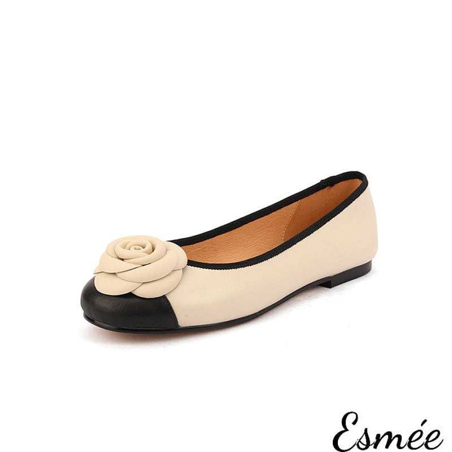 Shoes Esmée | Leather Flats With Rosebud Design