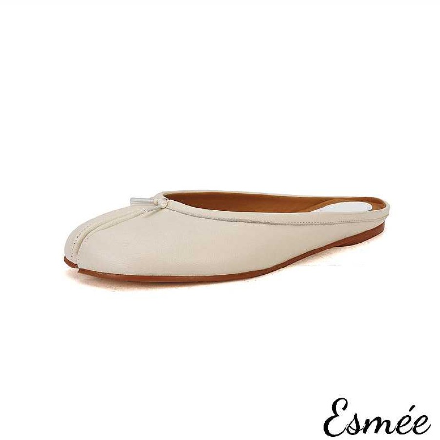 Shoes Esmée | Leather Cloven Mules